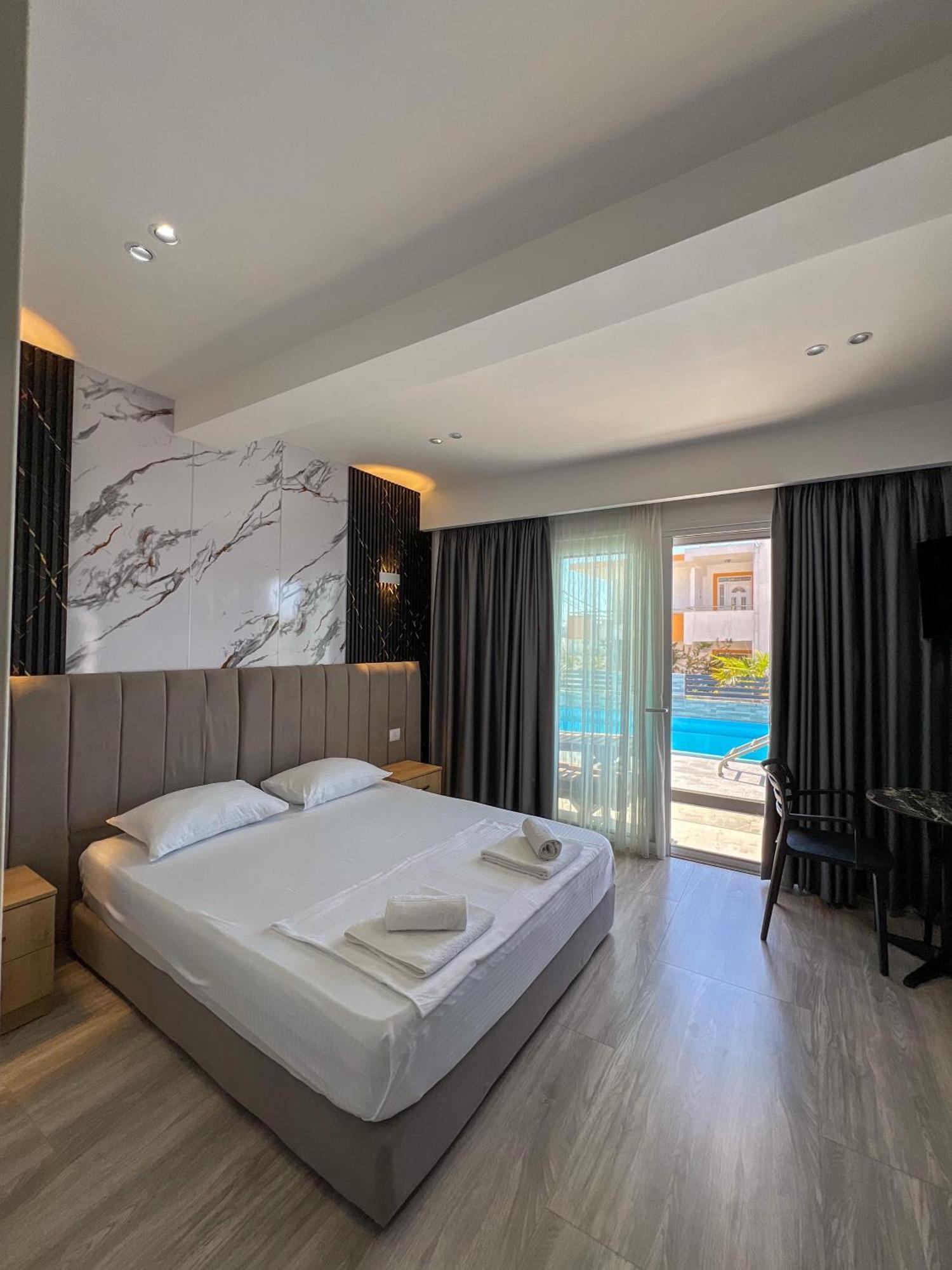 Serenity Apartments كساميل المظهر الخارجي الصورة