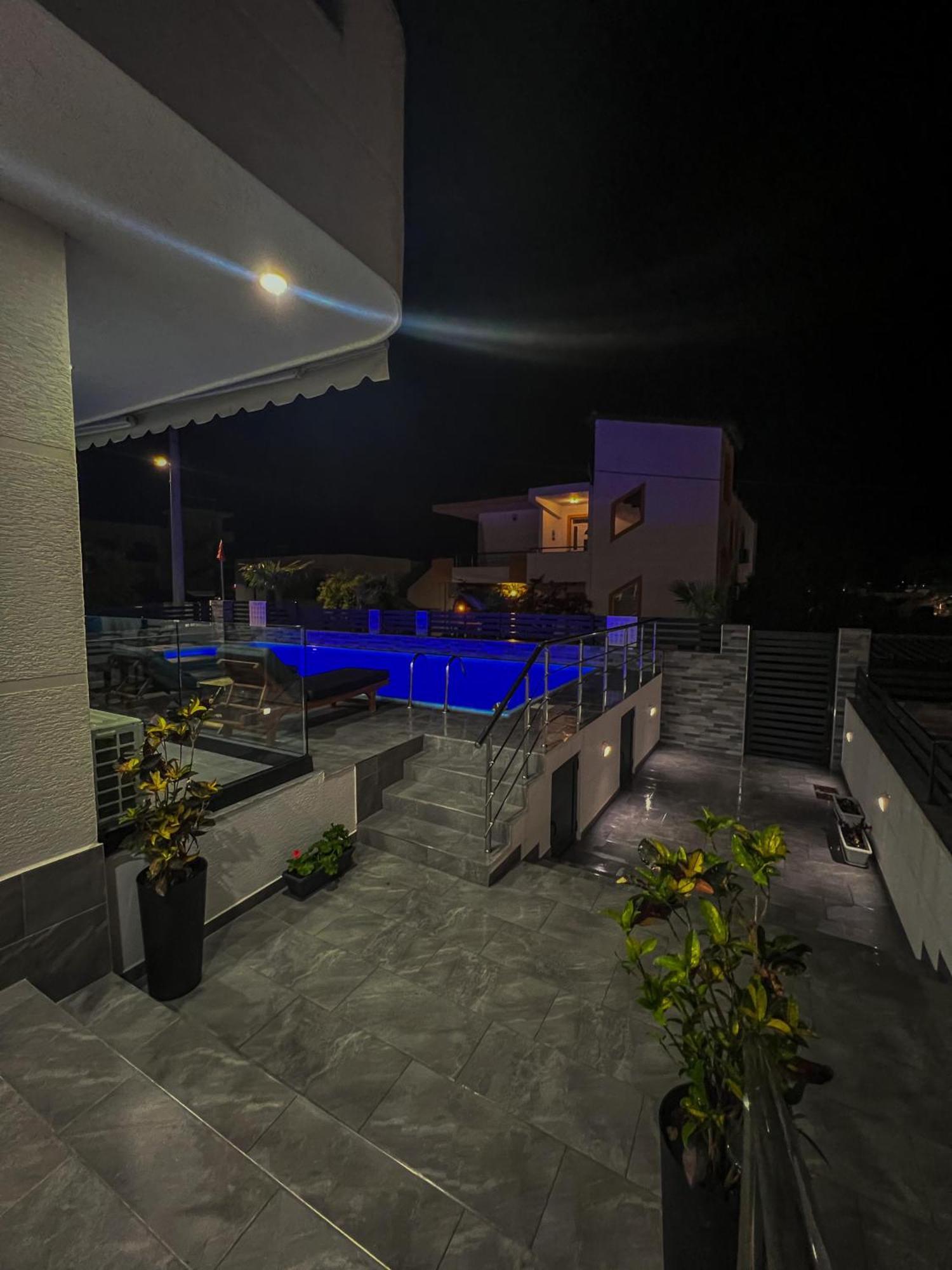 Serenity Apartments كساميل المظهر الخارجي الصورة